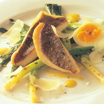 Zonnevis met prei en mosterdvinaigrette van Rick Stein